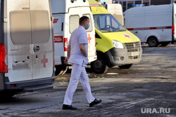 В семи регионах России над врачами поставят эксперимент