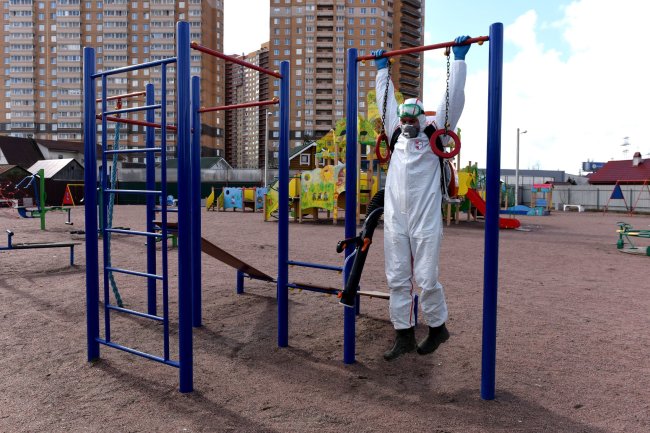 В период длинных выходных петербуржцы смогут покупать газеты