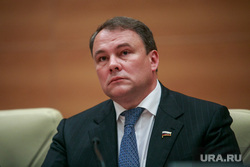 В правительстве РФ ищут виновных в провале вакцинации
