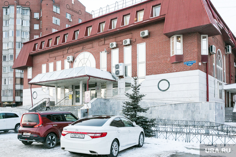 Сколько Пенсионный фонд России тратит на свои дворцы