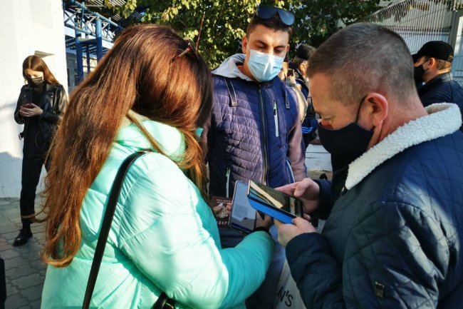 На въездах в город заработали блокпосты для проверки QR-кодов
