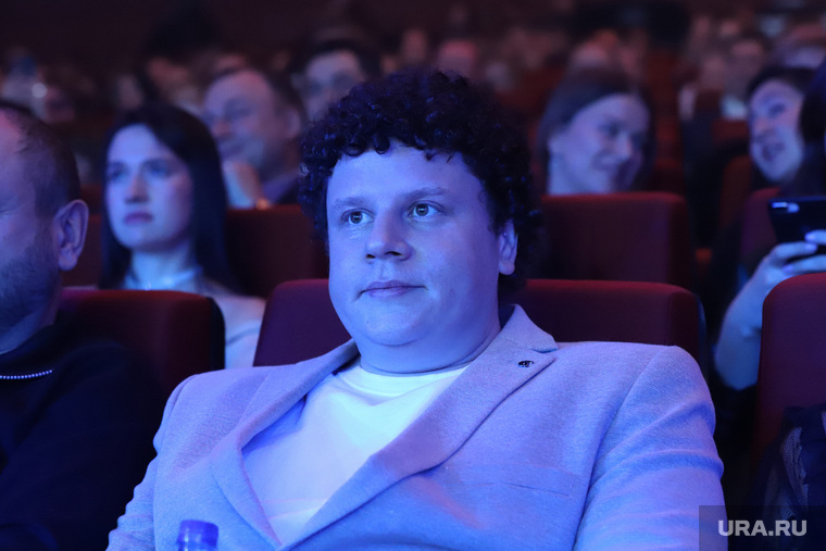 Комедийный сериал с Евгением Куликом и презентация от Samsung