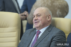 Мэр Кунгура заступился за скандальную скульптуру лыжника-«мужа» Аленки
